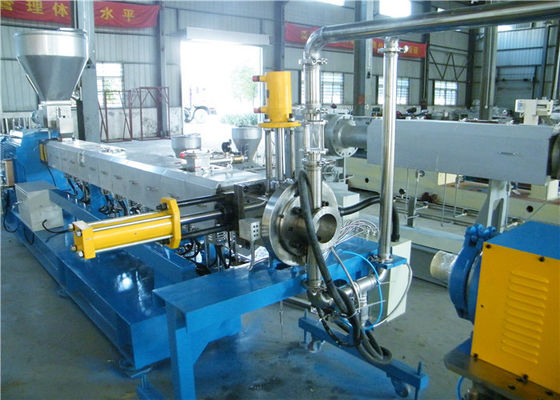Chine machine industrielle de boudineuse à vis deux de 65mm pour la composition de thermoplastique fournisseur