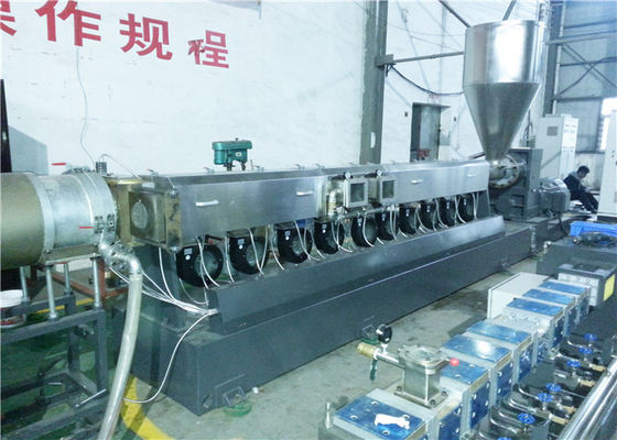 Chine 120 millimètres de plastique réutilisant la boudineuse à vis simple avec le système de pelletisation d'anneau de l'eau fournisseur