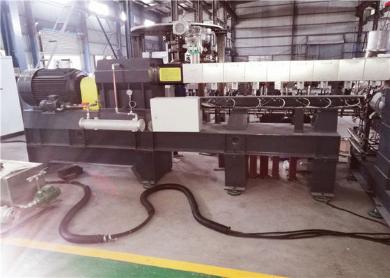 Chine PVC mou/rigide composant l'opération facile à deux étages de la machine 1000kg/hr d'extrudeuse fournisseur